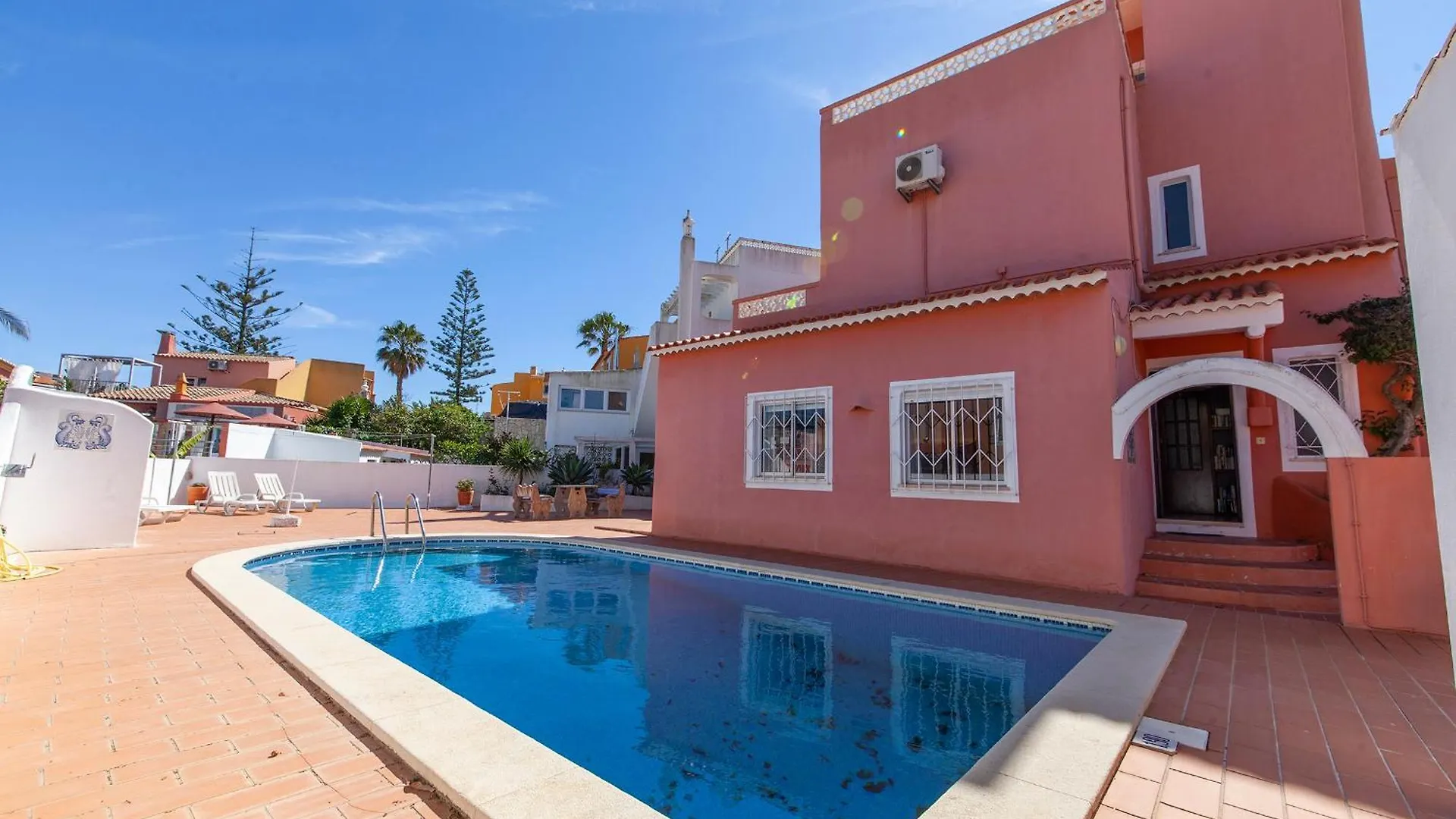 T - Casa Costa Doiro Guesthouse contacts
