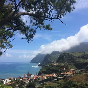 https://pereiras-house-mountain-and-sea.madeira-islandshotels.com